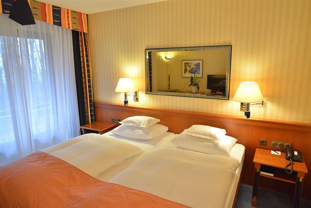 Schlosshotel Monrepos Ludwigsburg Exterior foto
